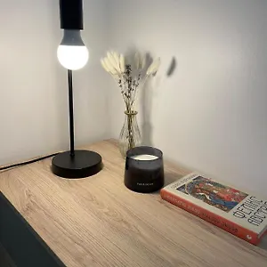 Logement Entier : Studio Neuf Avec Jardin Appartement