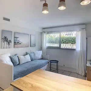 Golfe Juan Dans Résidence Avec Piscine Appartement